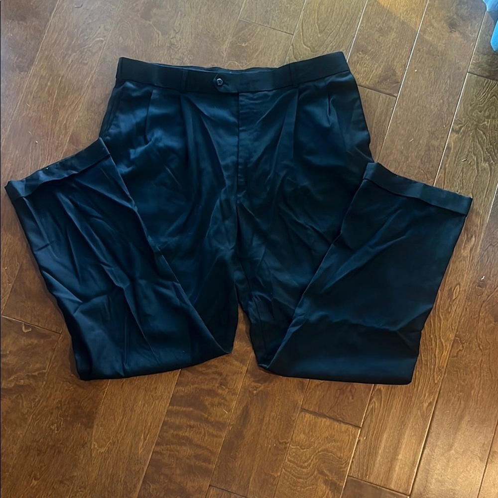 Stafford Black Dress Pants with Classic Fit